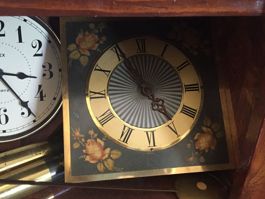 Great Lot Of Interesting Items Includes Wooden Bookcase [Photo 26]