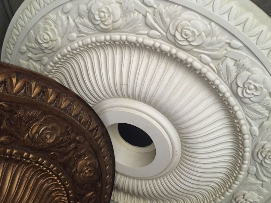 (4) Ceiling Medallions [Photo 6]