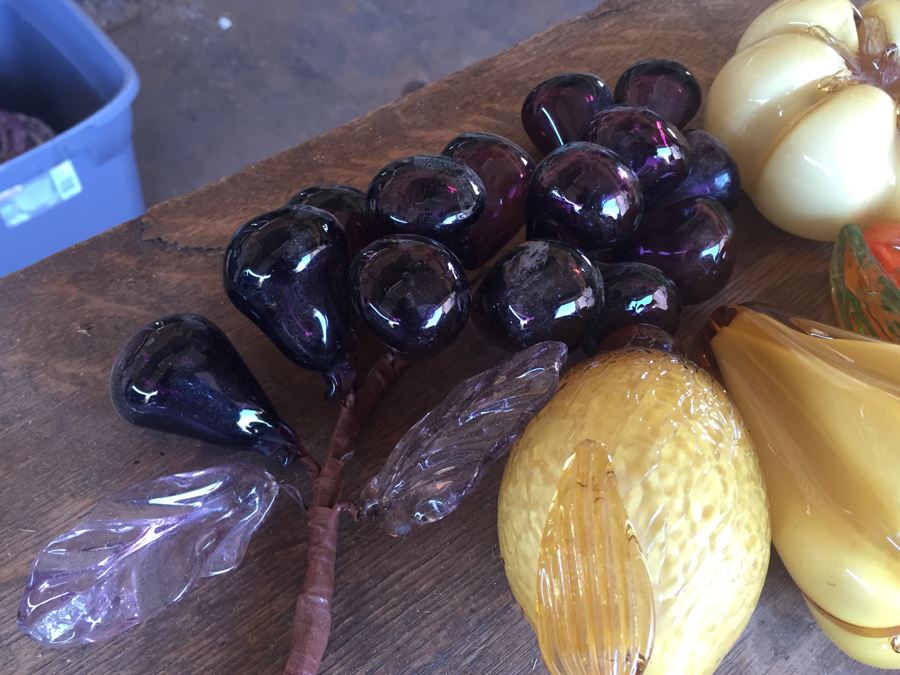 Collection Of Glass Fruit [Photo 3]