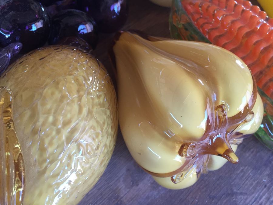 Collection Of Glass Fruit [Photo 4]