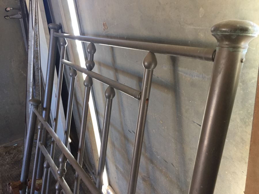 Antique Copper Full Size Bed With Cast Iron Rails [Photo 2]