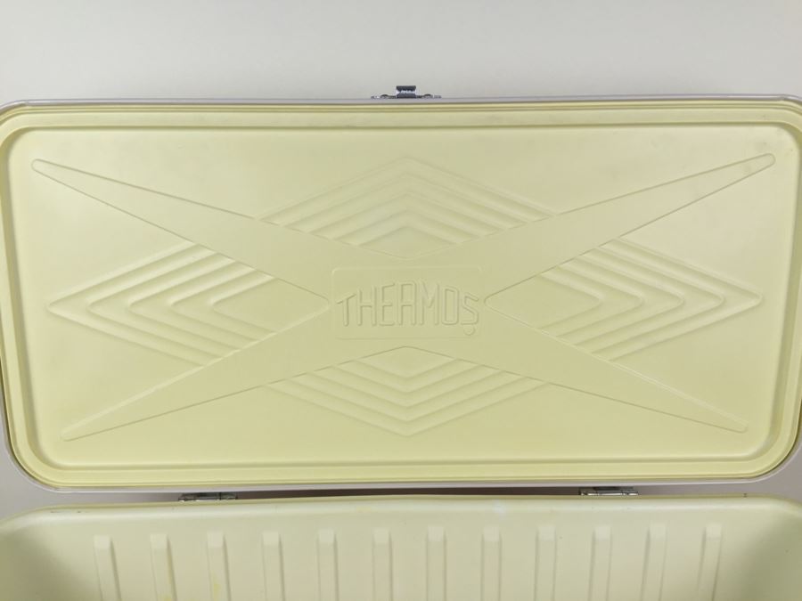 Vintage Red Thermos Cooler With Dual Bottle Openers And Handles [Photo 9]