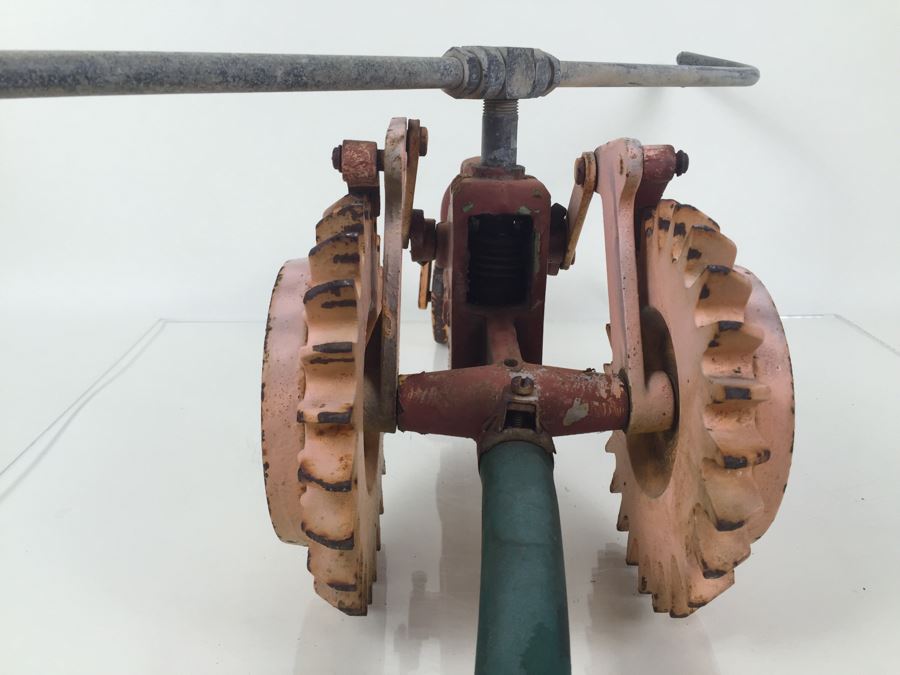 Vintage National Walking Lawn Spinkler Model A5 Heavy Cast Iron [Photo 15]