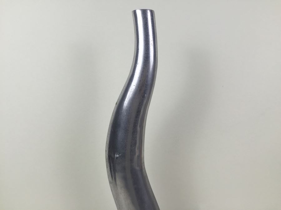 Large Metal Sculpture [Photo 4]