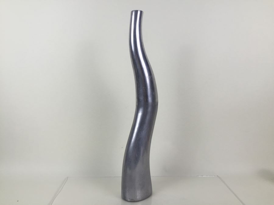 Large Metal Sculpture [Photo 6]