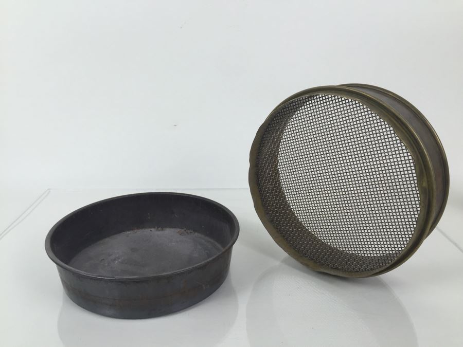 U.S. Standard Sieve Series Dual Manufacturing Co. [Photo 3]