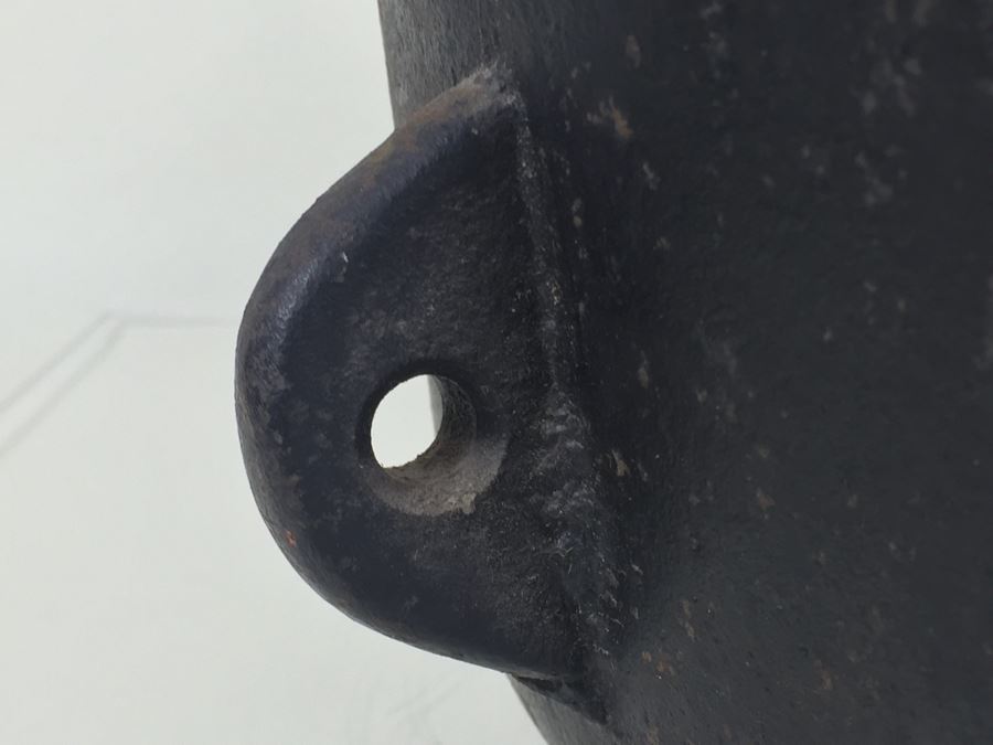 Large Cast Iron Pot With Spout And Handle Marked 12 [Photo 10]