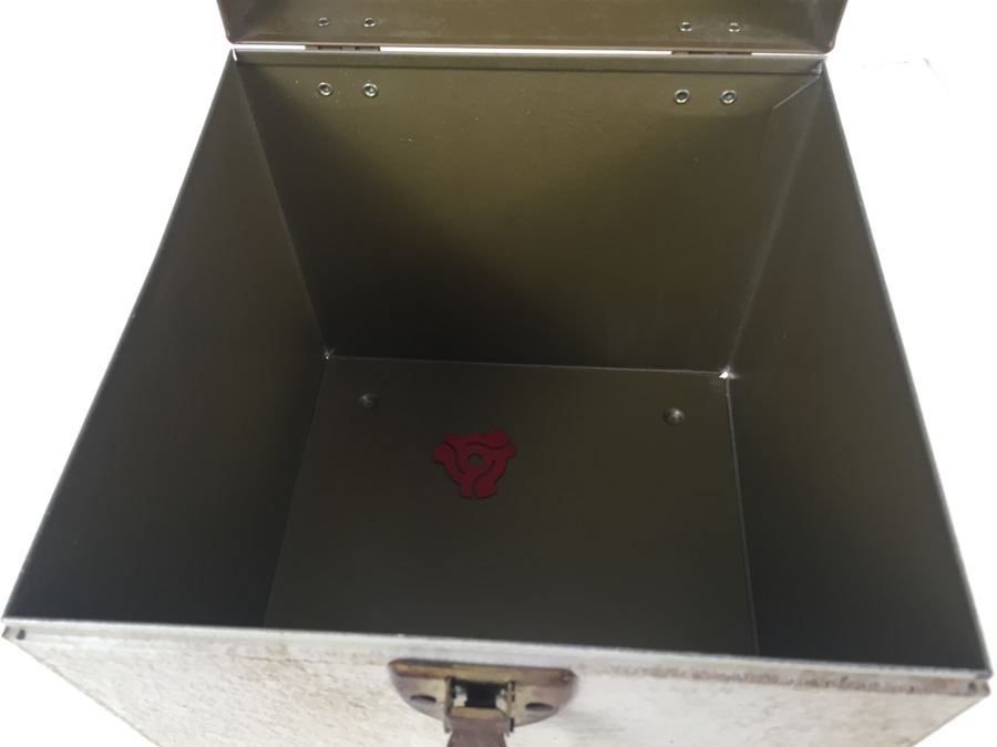 Vintage Metal 45 RPM Record Holder Carrying Case With Handle [Photo 3]