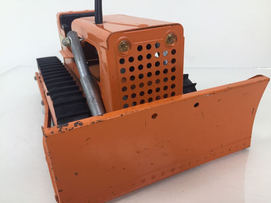 Vintage Mid-Century Tonka Orange Giant Bulldozer Near Mint With Some Paint Chips [Photo 10]