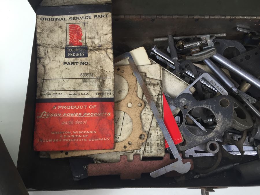 Vintage Metal Tool Box 'Carbureter' By Carter Carburetor Corporation Filled With Old Automotive Tools [Photo 11]
