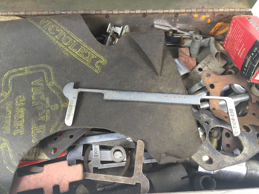 Vintage Metal Tool Box 'Carbureter' By Carter Carburetor Corporation Filled With Old Automotive Tools [Photo 21]