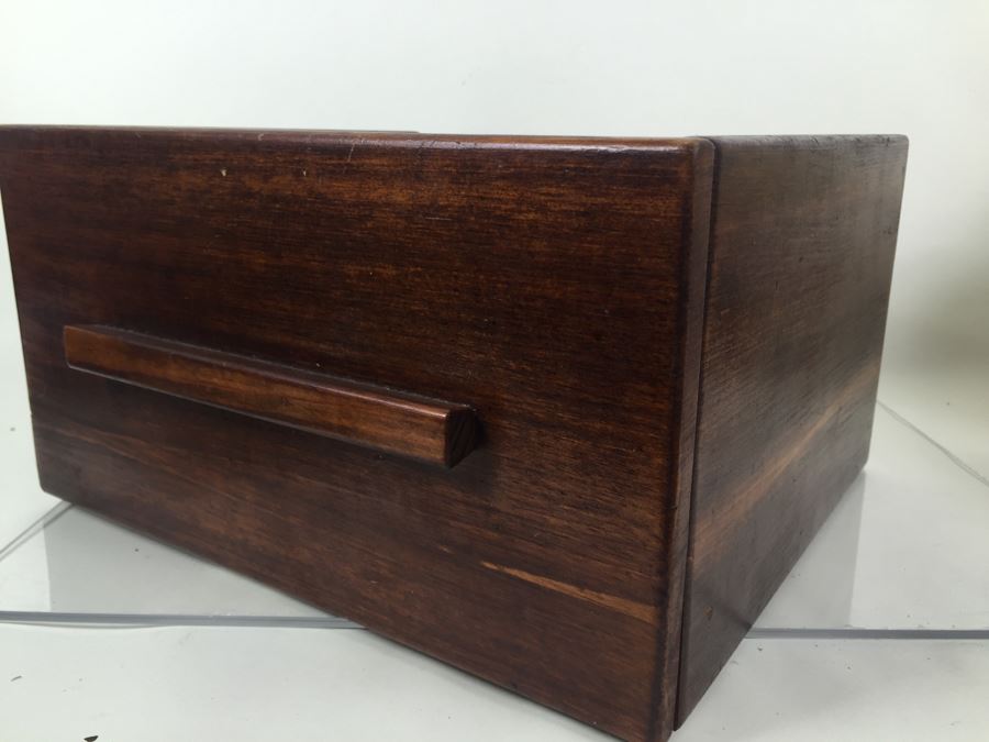 Custom Wooden Storage Box [Photo 7]