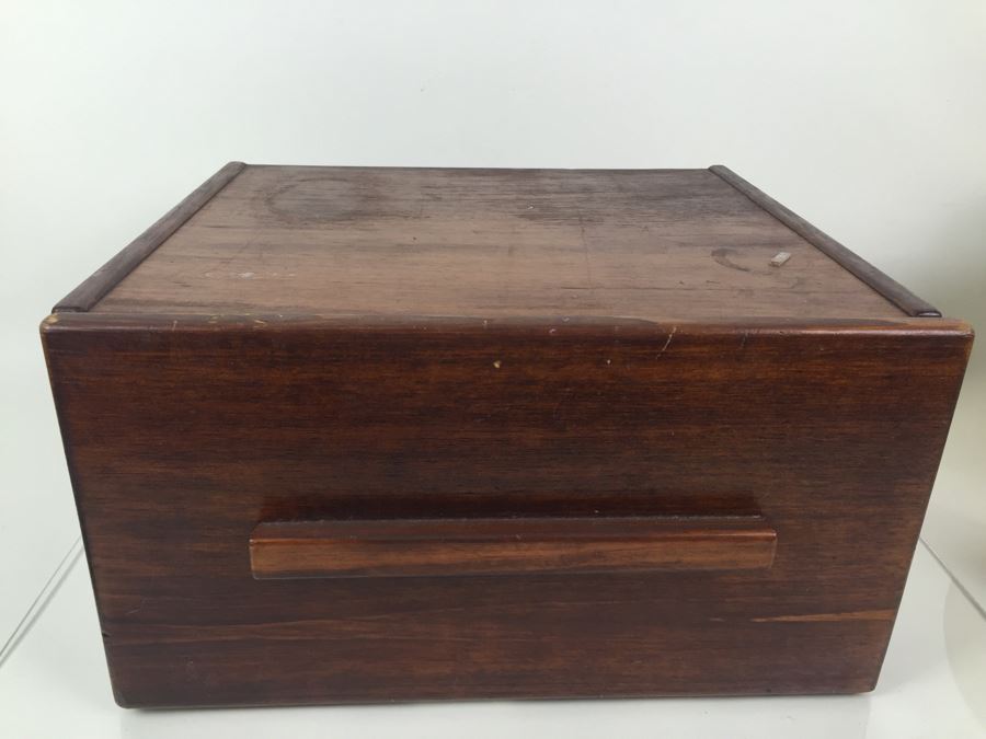 Custom Wooden Storage Box [Photo 6]