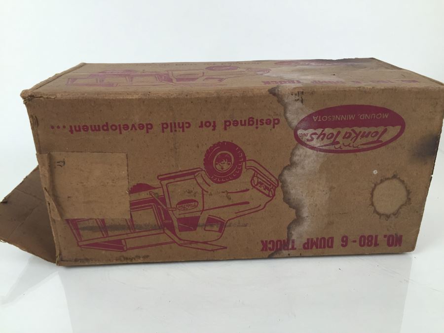 Vintage Mid-Century Tonka Dump Truck With Box [Photo 23]