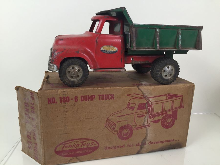 Vintage Mid-Century Tonka Dump Truck With Box [Photo 2]