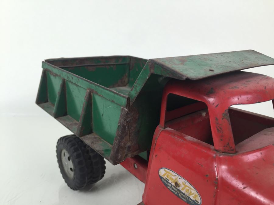 Vintage Mid-Century Tonka Dump Truck With Box [Photo 13]
