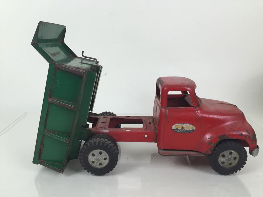 Vintage Mid-Century Tonka Dump Truck With Box [Photo 16]