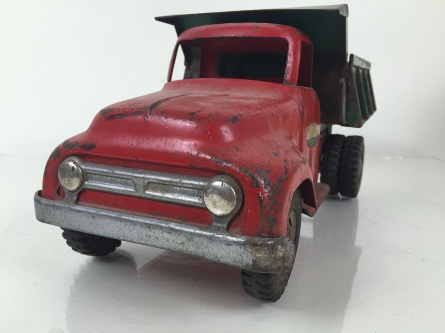 Vintage Mid-Century Tonka Dump Truck With Box [Photo 10]