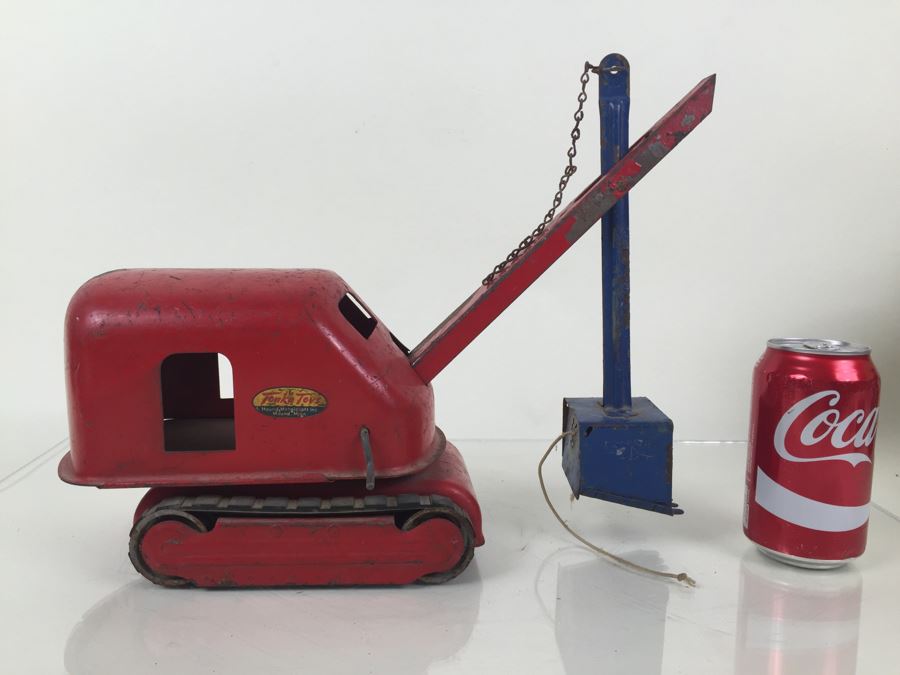 Vintage Mid-Century Tonka Toys Red Crane [Photo 1]