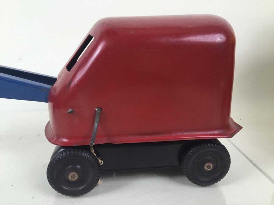 Vintage Mid-Century Pressed Steel Metal Toy Crane [Photo 5]