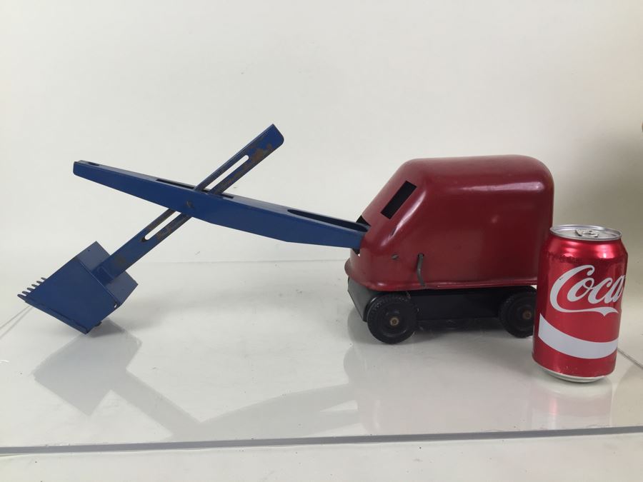 Vintage Mid-Century Pressed Steel Metal Toy Crane [Photo 1]