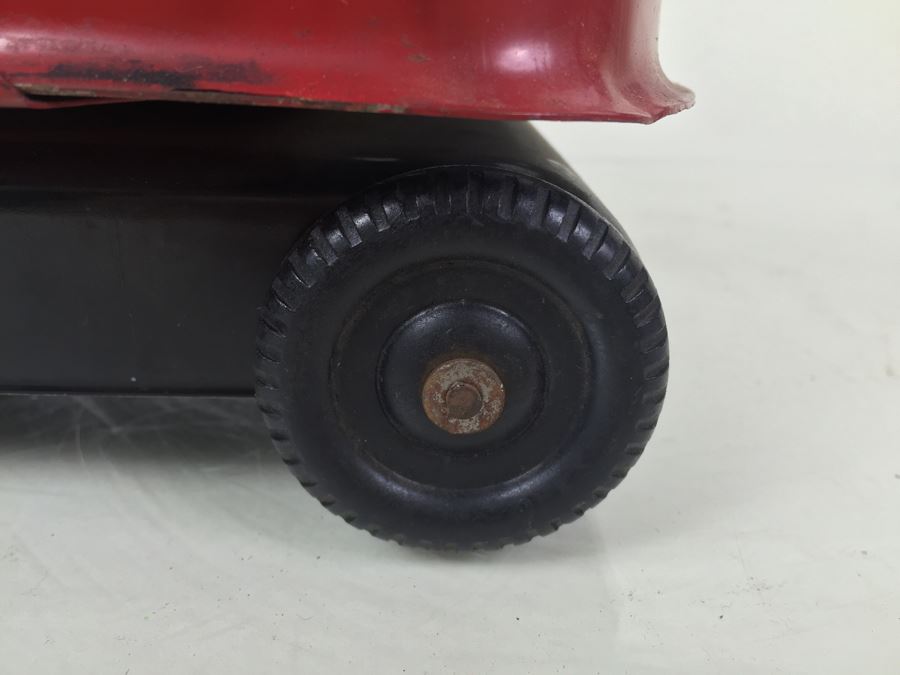 Vintage Mid-Century Pressed Steel Metal Toy Crane [Photo 10]