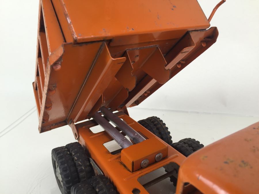 Vintage Tonka Toys Mid-Century Orange Big Mike Dual Hydraulic State Hi-Way Dept Dump Truck [Photo 12]