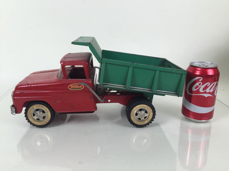 Green tonka hot sale dump truck