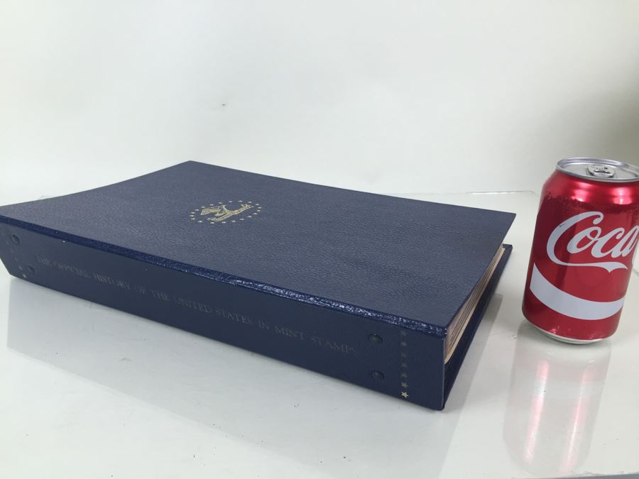 Postmasters Of America 'The Official History Of The United States In Mint Stamps' Collection In Presentation Binder Limited Edition 2075/15000 [Photo 1]