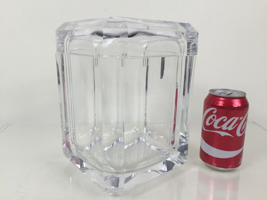 Vintage Lucite Ice Bucket [Photo 1]