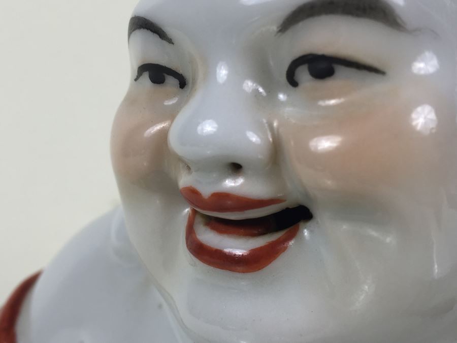 Laughing Buddha Figurine Statue [Photo 2]