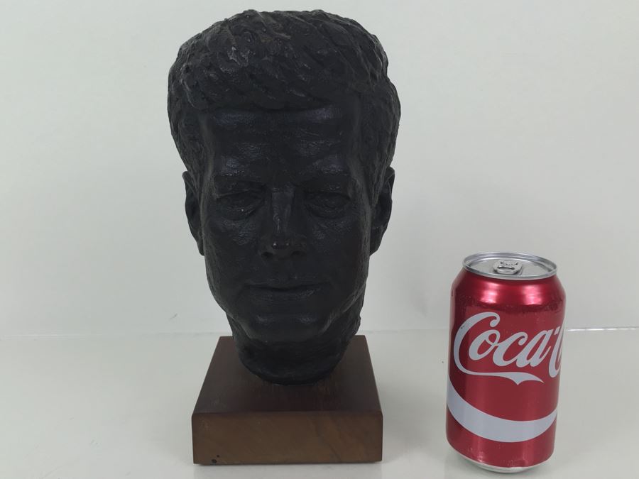 Vintage 1964 John F Kennedy JFK Bust Head by Austin Productions [Photo 1]