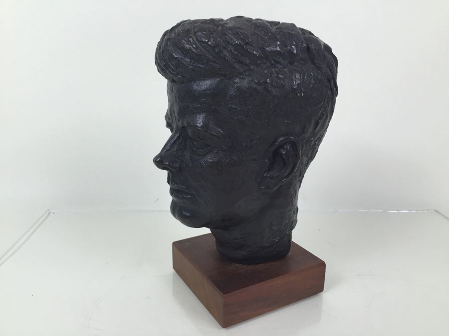 Vintage 1964 John F Kennedy JFK Bust Head by Austin Productions [Photo 10]
