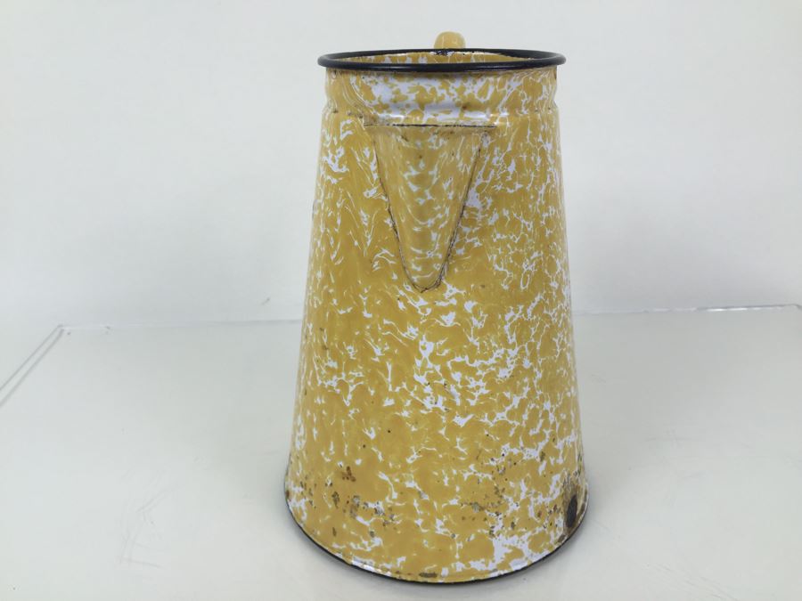 Vintage Yellow Graniteware Pitcher [Photo 7]
