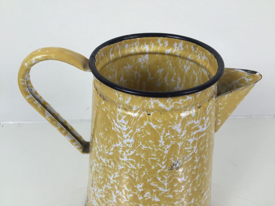 Vintage Yellow Graniteware Pitcher [Photo 3]