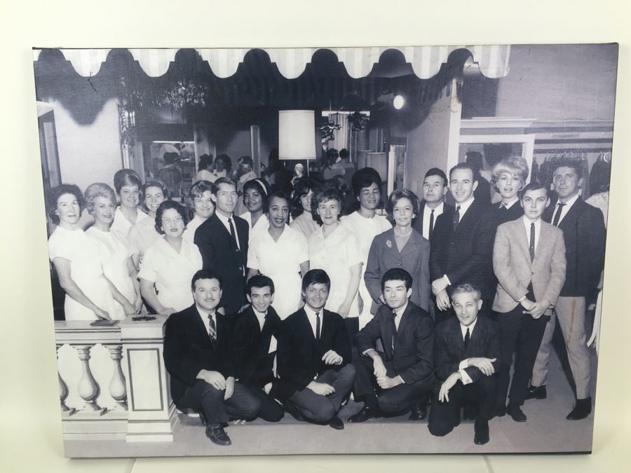Mid-Century Canvas Photo Showing Staff Of Beauty Salons In San Francisco [Photo 8]