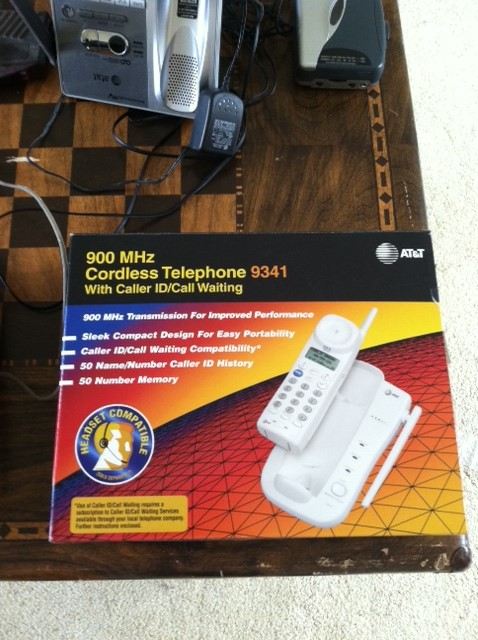 Electronics Lot - Cordless Phones [Photo 5]