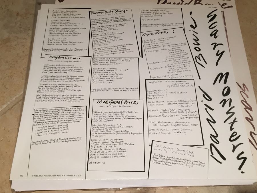 David Bowie ‎- Scary Monsters - RCA Victor ‎- AQL1-3647 Vinyl Record [Photo 5]