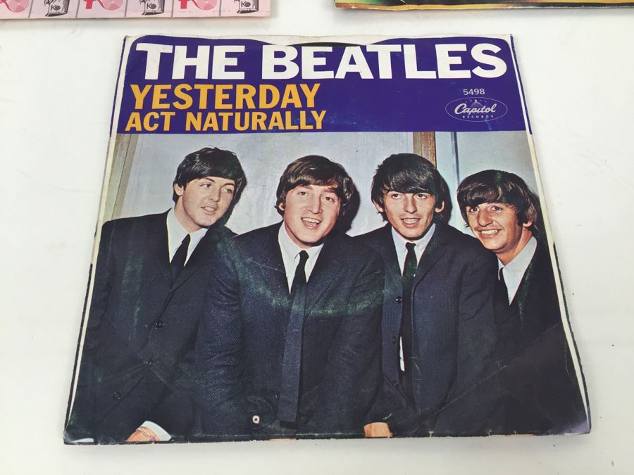 (3) The Beatles 45RPM Record Lot [Photo 2]