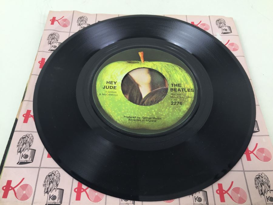 (3) The Beatles 45RPM Record Lot [Photo 13]