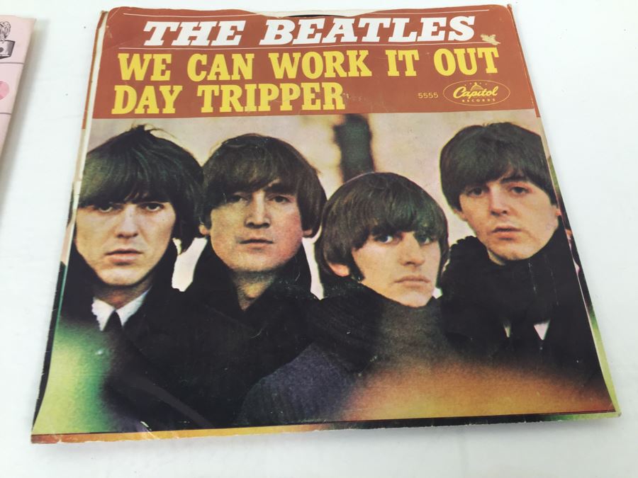 (3) The Beatles 45RPM Record Lot [Photo 3]