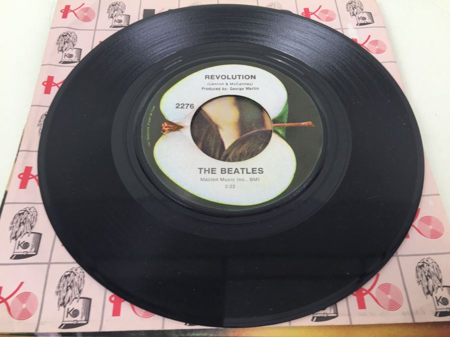 (3) The Beatles 45RPM Record Lot [Photo 15]