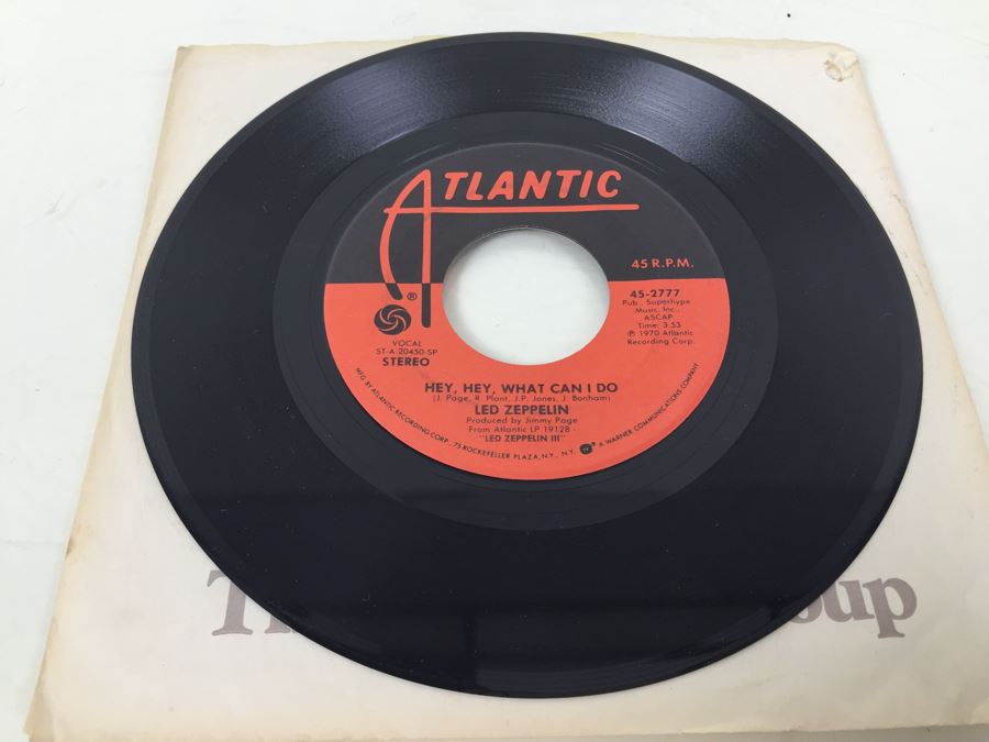 Led Zeppelin ‎- Immigrant Song / Hey, Hey, What Can I Do - Atlantic ‎- 45-2777 - Vinyl Record [Photo 5]