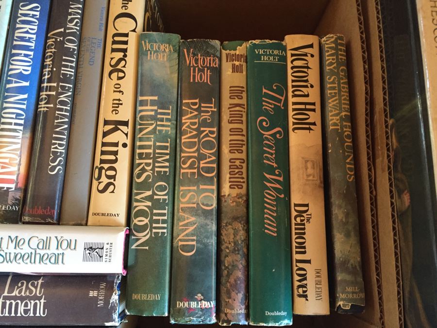 Book Lot #3 [Photo 6]