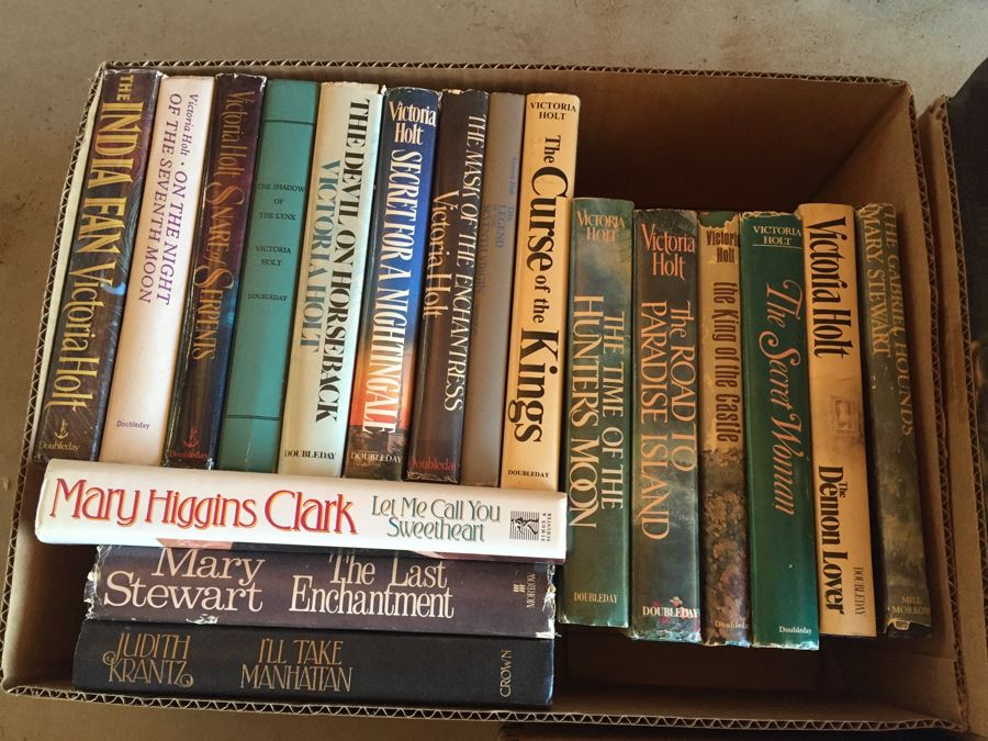 Book Lot #3 [Photo 4]