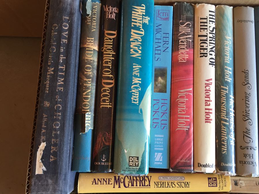 Book Lot #3 [Photo 8]