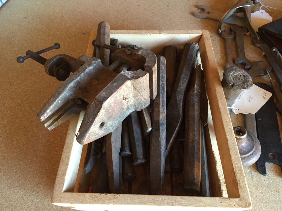 Tool Lot With Old Metal Chisels [Photo 3]