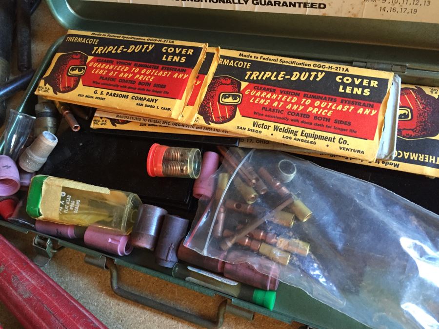 Tool Lot With Old Metal Chisels [Photo 5]