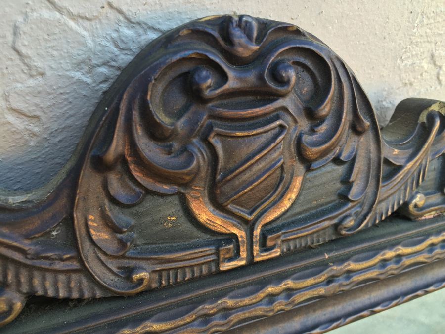 Beautiful Wooden 3-Panel Glass Vintage Mirror [Photo 3]