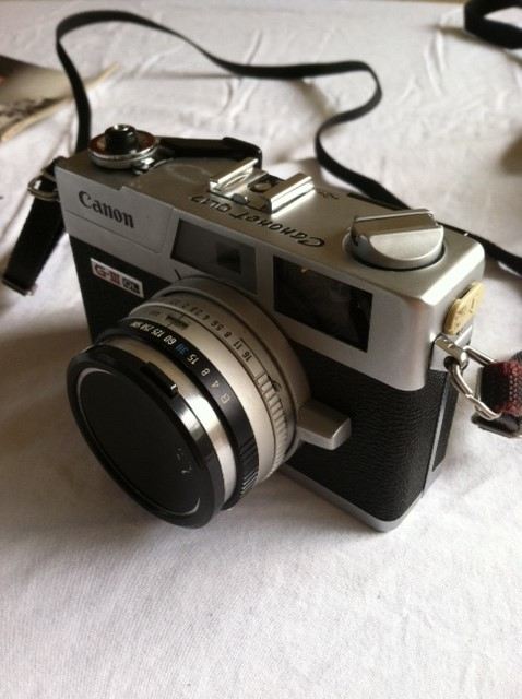 Canon Canonette Film Camera - G-III 17 with Sekonic Light Meter [Photo 5]
